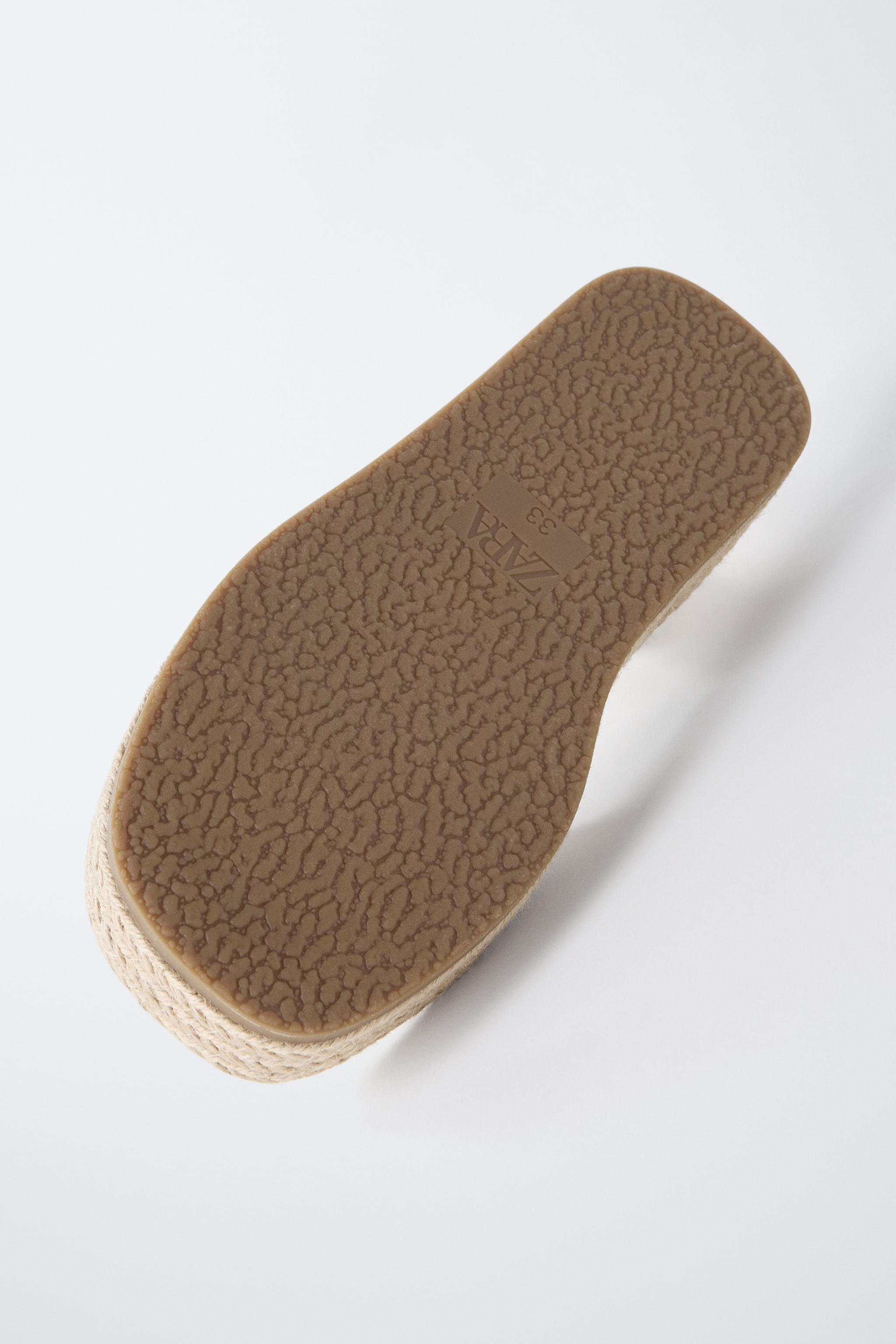 SANDALES EN JUTE